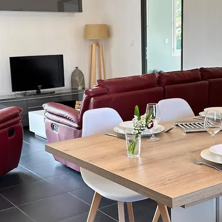 L'echappee Belle Maison Entre Pins Et Ocean Tatil Evi